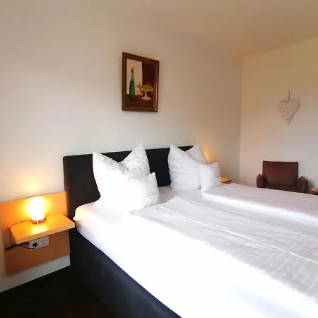 Weingut Tiliahof Bed & Breakfast