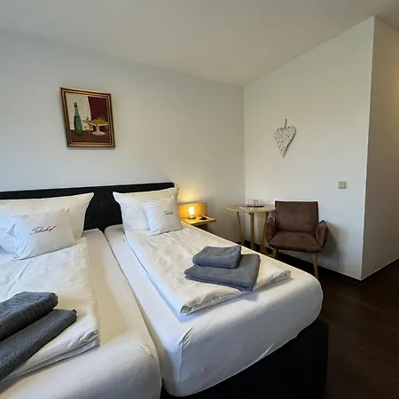 Weingut Tiliahof Bed & Breakfast