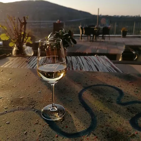 Weingut Tiliahof Nocleg ze śniadaniem Brauneberg