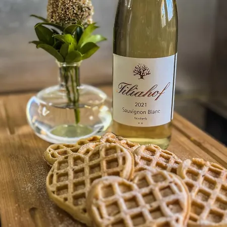 Weingut Tiliahof Bed & Breakfast