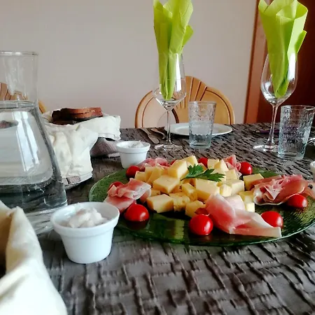 Weingut Tiliahof Bed & Breakfast 3*
