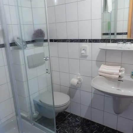 Oda ve Kahvaltı Weingut Tiliahof Brauneberg